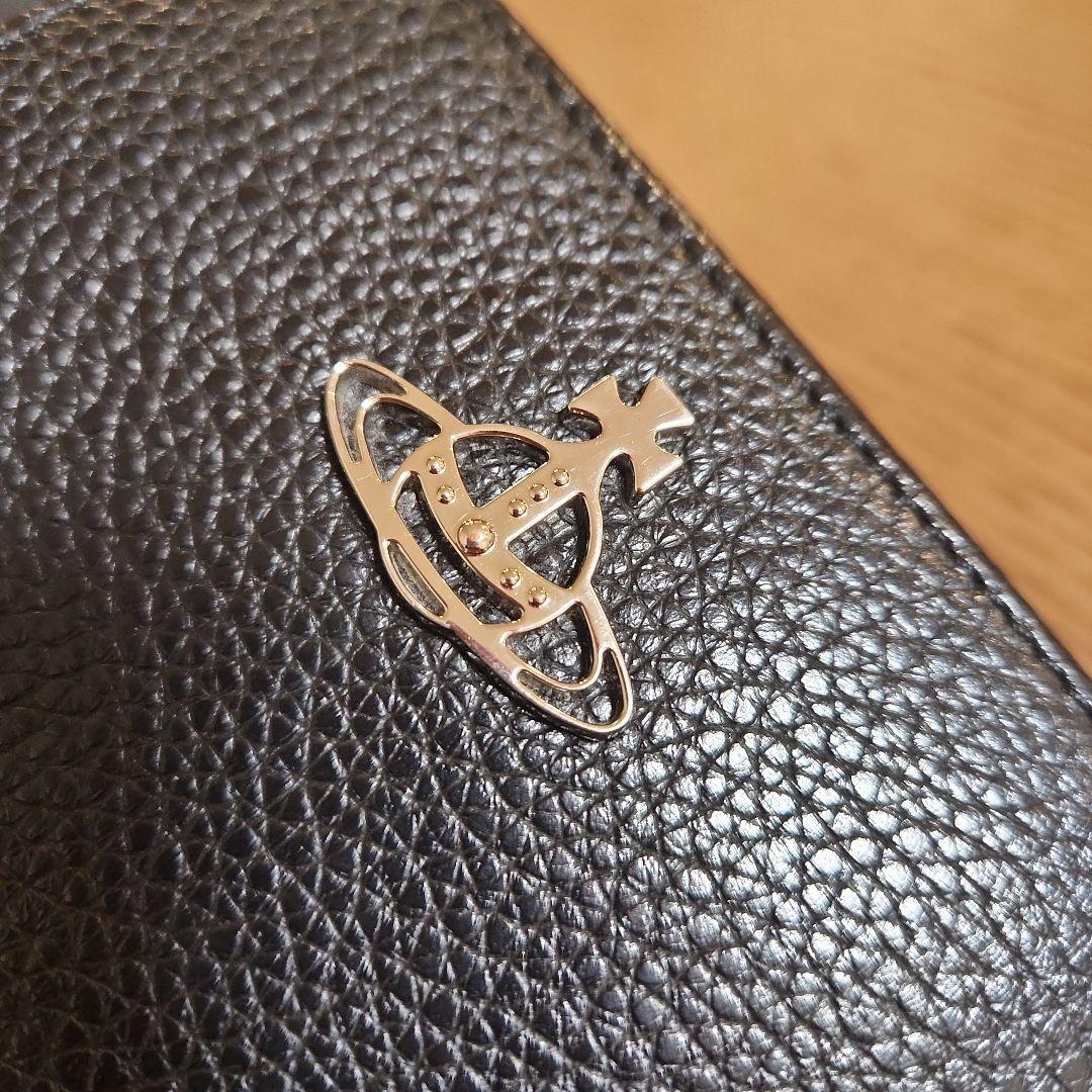 ヴィヴィアン　 二つ折り財布　黒　シルバー