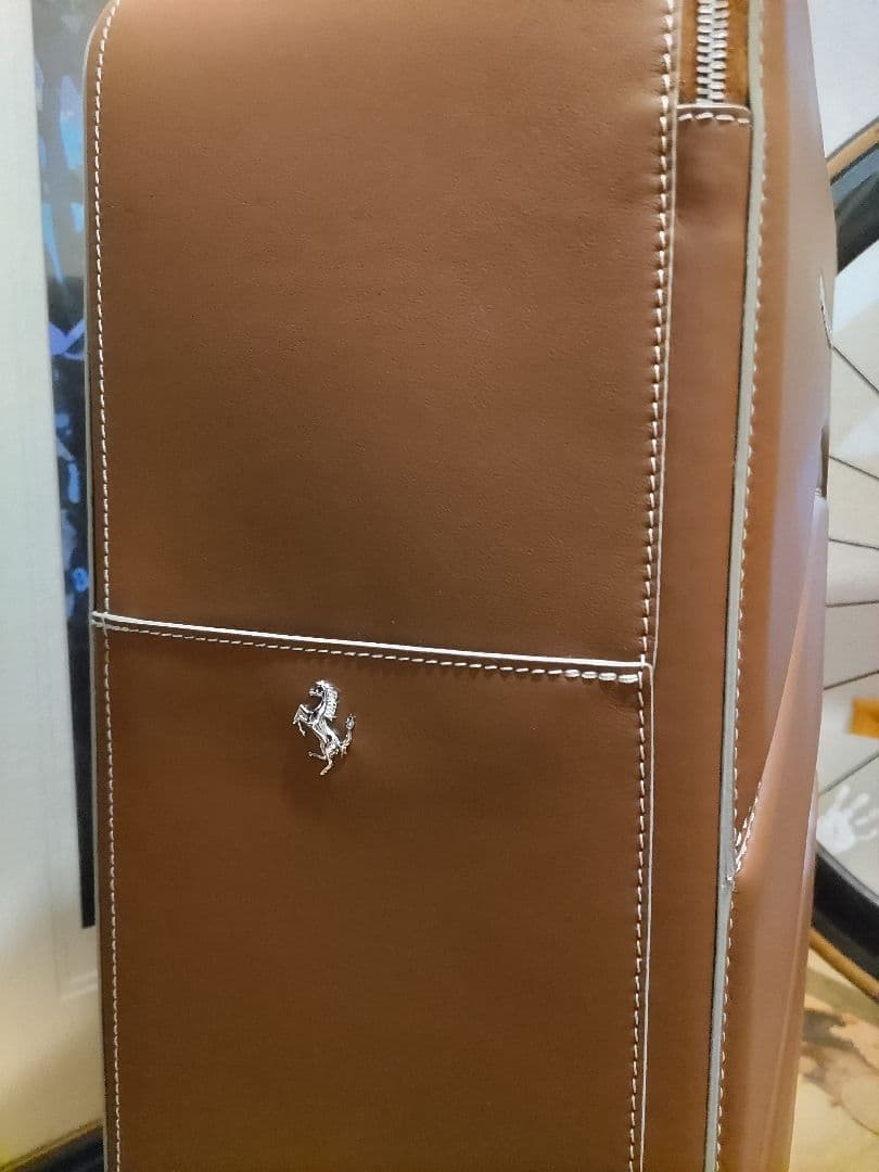 Ferrari GTC4 LUSSO 純正キャリーバッグ