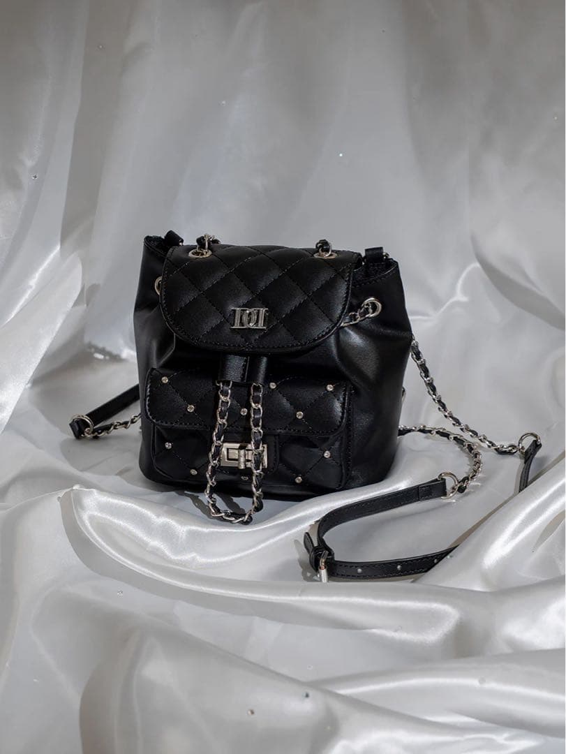 Darich ダーリッチ　キルティングビジューミニリュック　ブラック　BLK