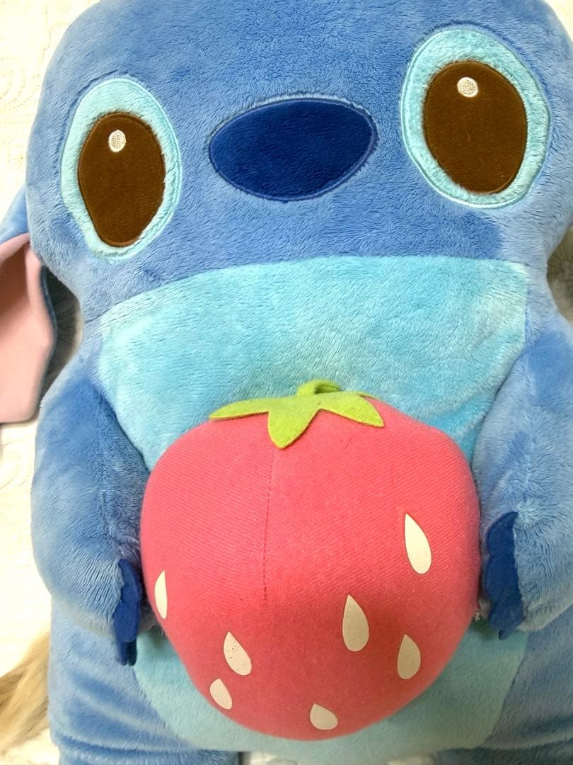新品未使用　タグ付き　スティッチ ぬいぐるみ イチゴ付き