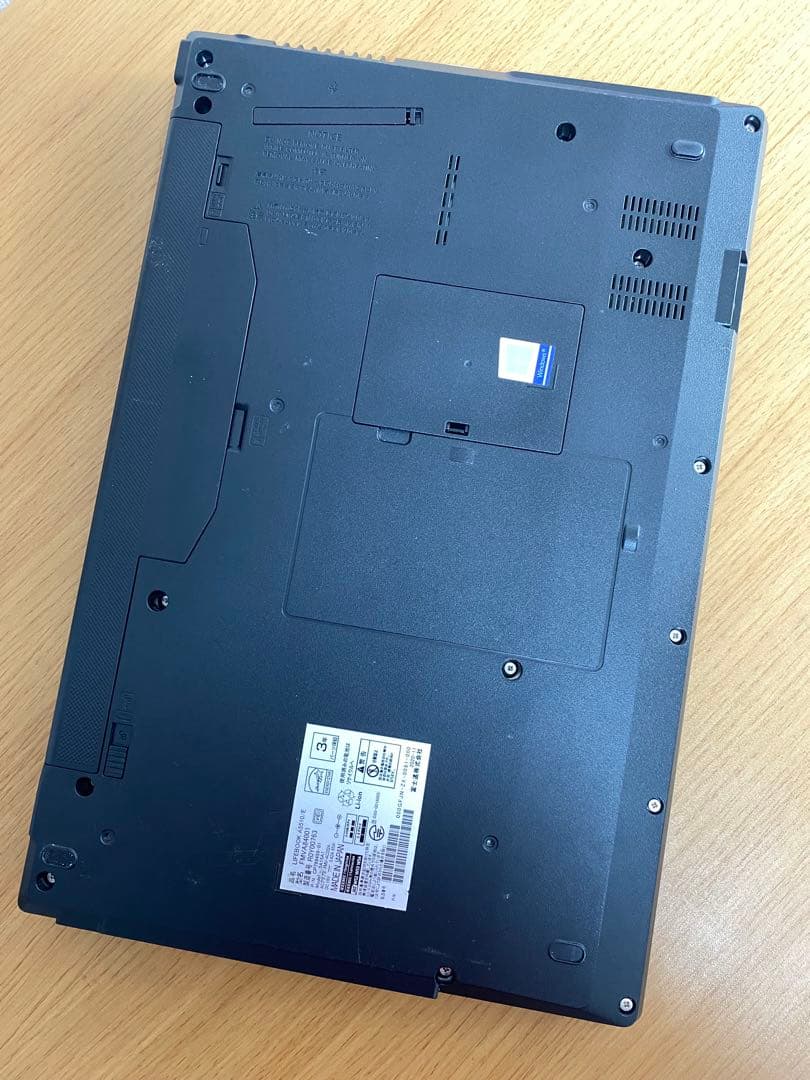 富士通ノートパソコン/i5-10310U/SSD256GB/メモリ8GB/無線