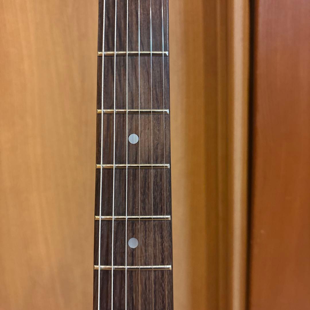 Legend ストラトキャスタータイプ（SSS） トレモロアーム付き