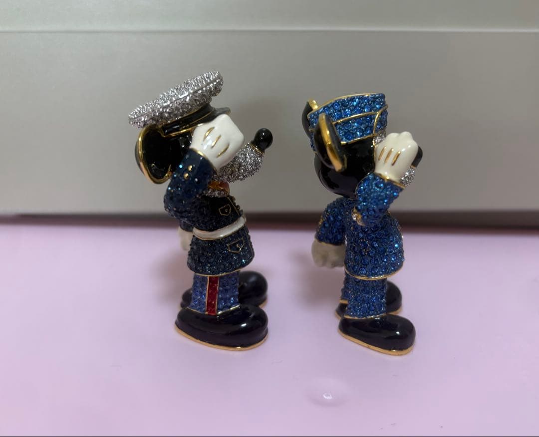 ディズニーアリバスブラザーズ スワロフスキー ミッキーレア 置物 箱なし