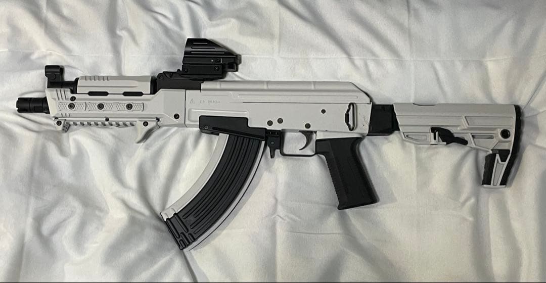 送料込み　東京マルイ　AKホワイトストーム 次世代電動ガン