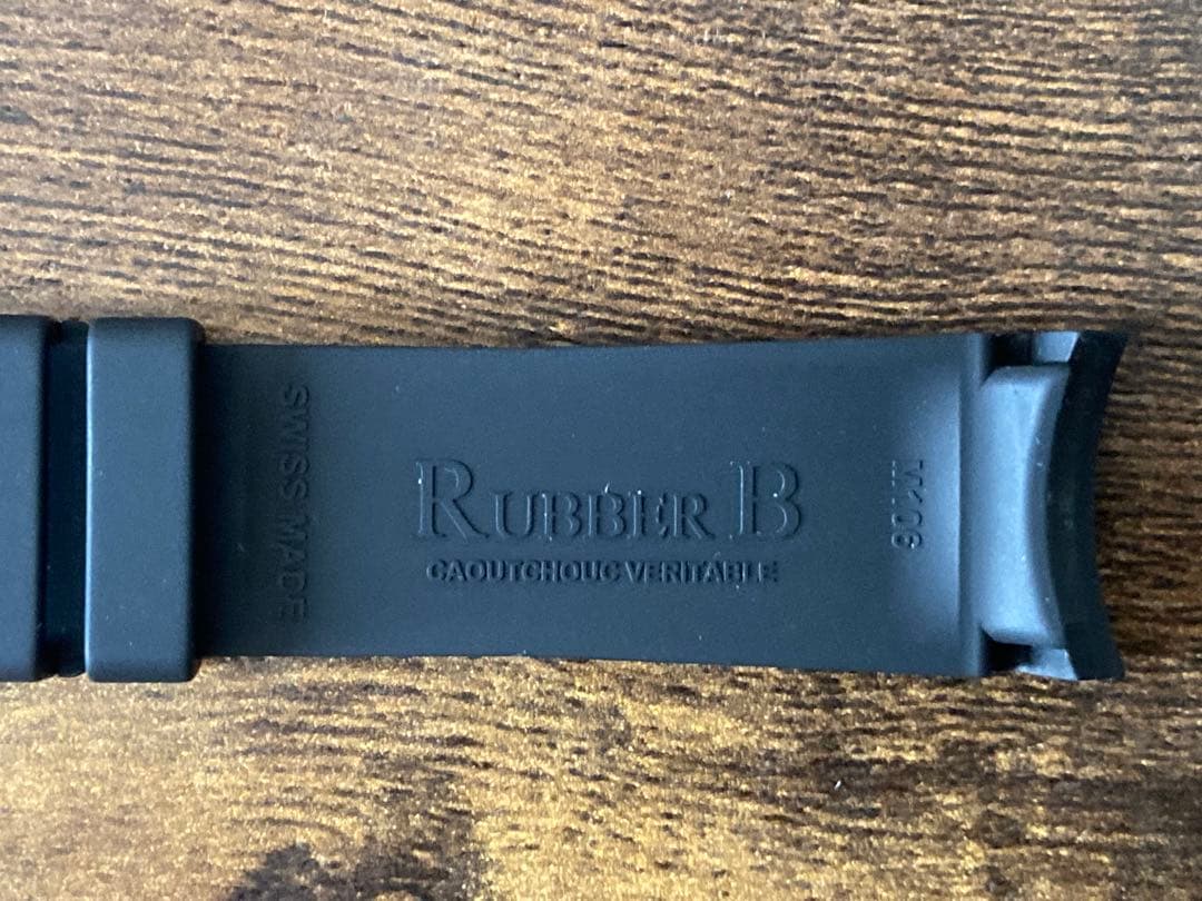 ラバーＢ（RUBBERB）　ロレックス GMTマスターⅡ用　黒　尾錠付きモデル