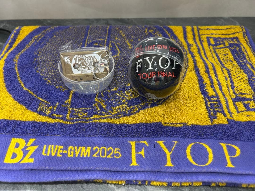 B'z FYOPガチャ 12/21大阪チャーム&ツアーファイナル限定リスバン