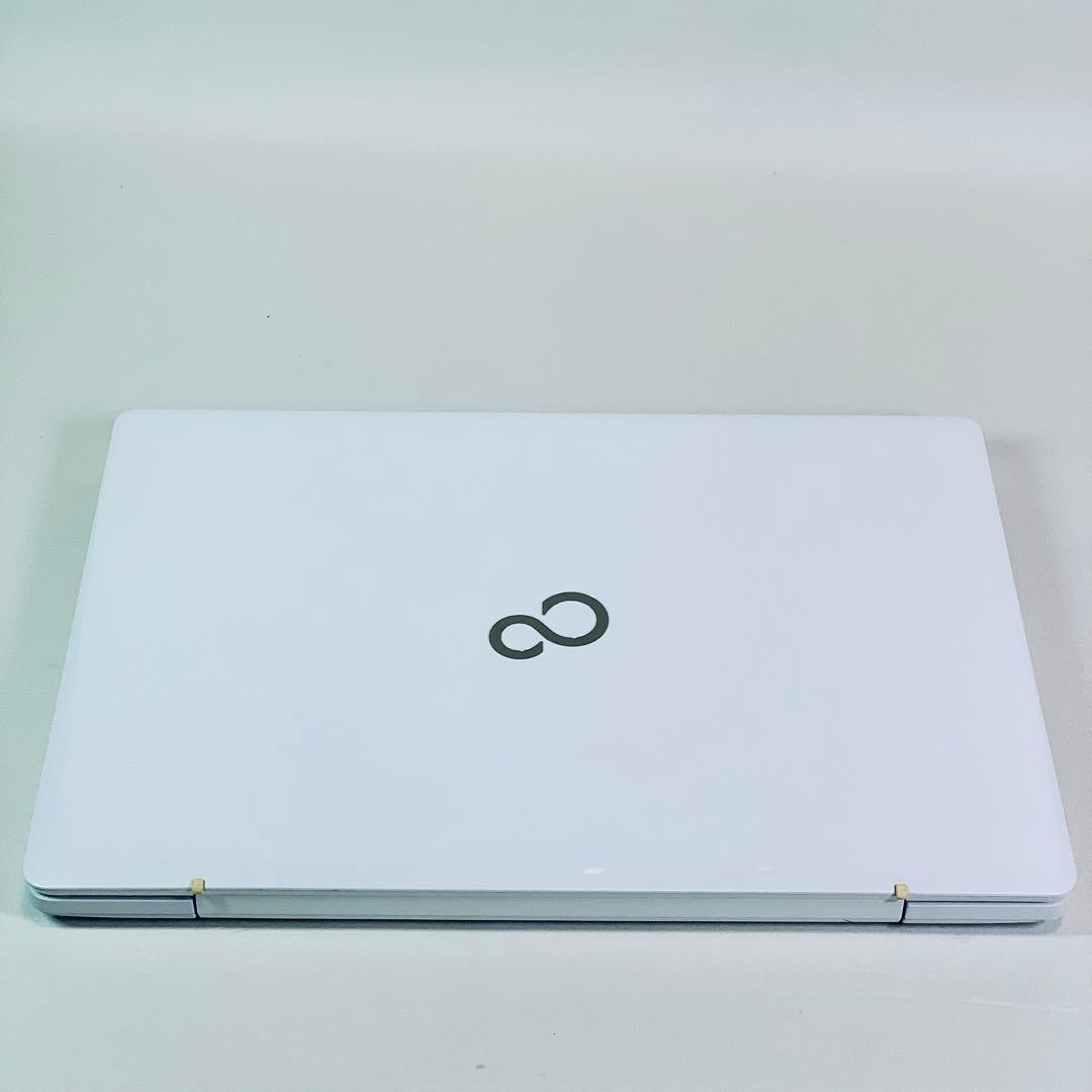 Core i7✨SSD1TB✨32GB✨カメラ✨オフィス✨富士通✨ノートパソコン