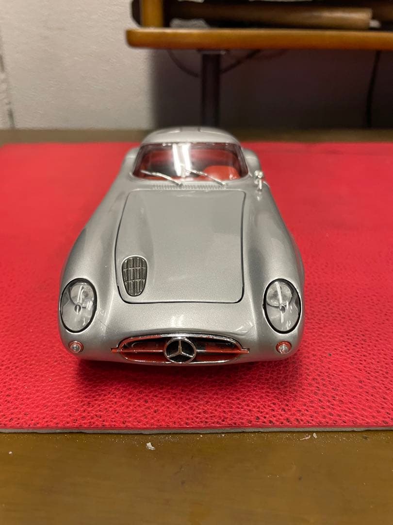 メルセデスベンツ　300SLR