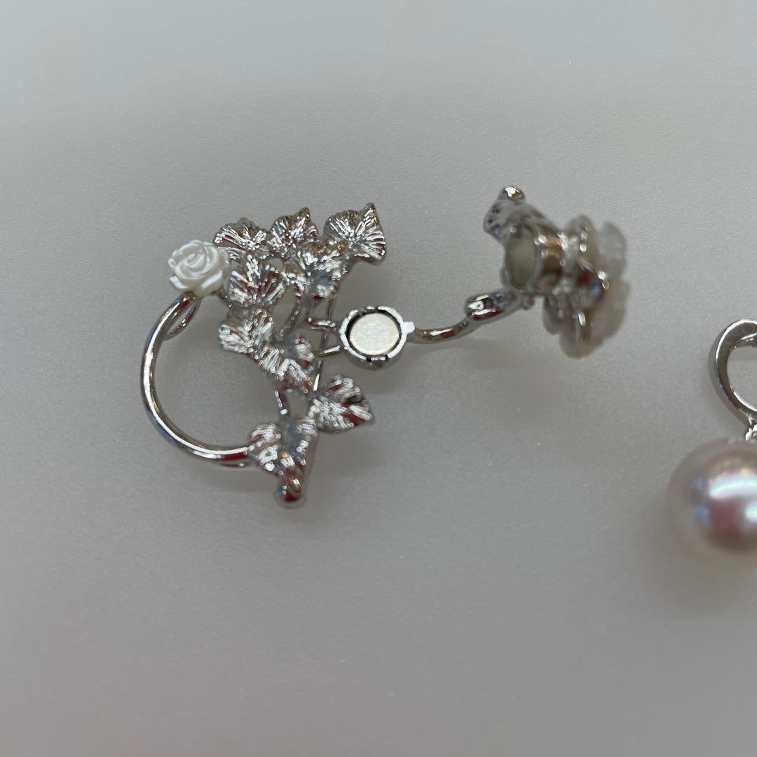 SILVERシルバー　　花と真珠のエレガントブローチ