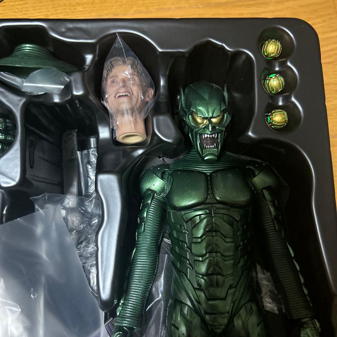 ホットトイズ ネイバーフッドスパイダーマン ・グリーンゴブリン・ドッグオクセット