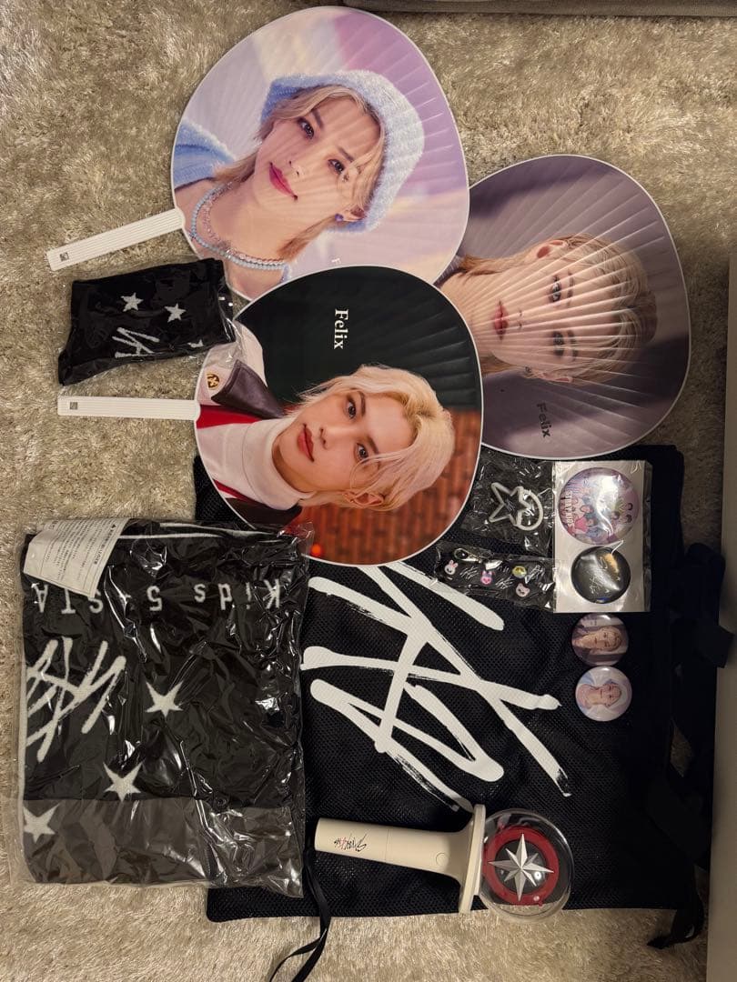 Felix うちわセット（3種＋バッジ・トートバッグ・ペンライト）