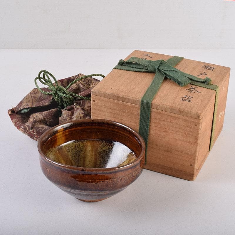 茶道具　瀬戸焼　古瀬戸天目茶碗　仕覆付　龍光極め箱　C　R8926