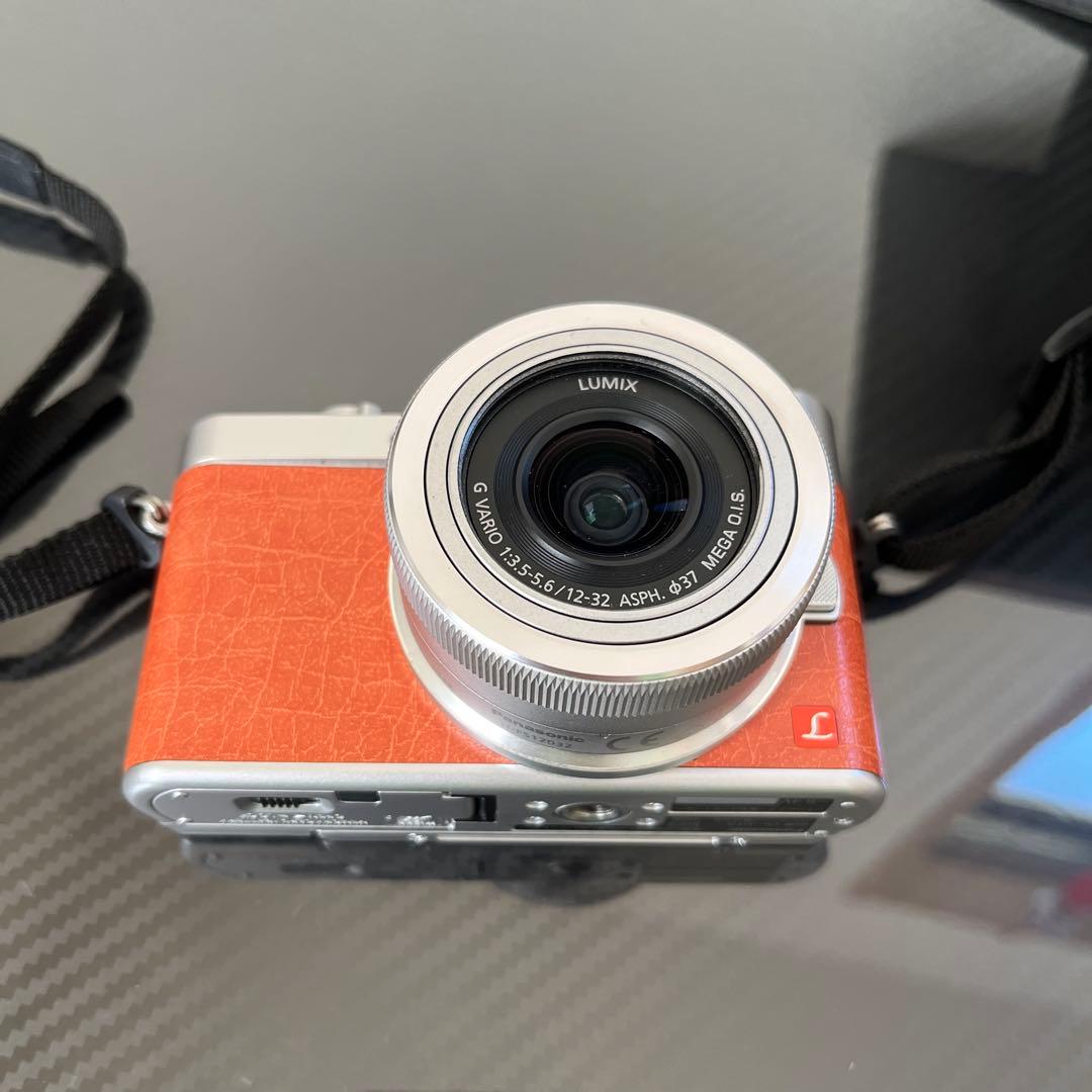 Panasonic LUMIX DC-GF9W デジタル一眼レフ