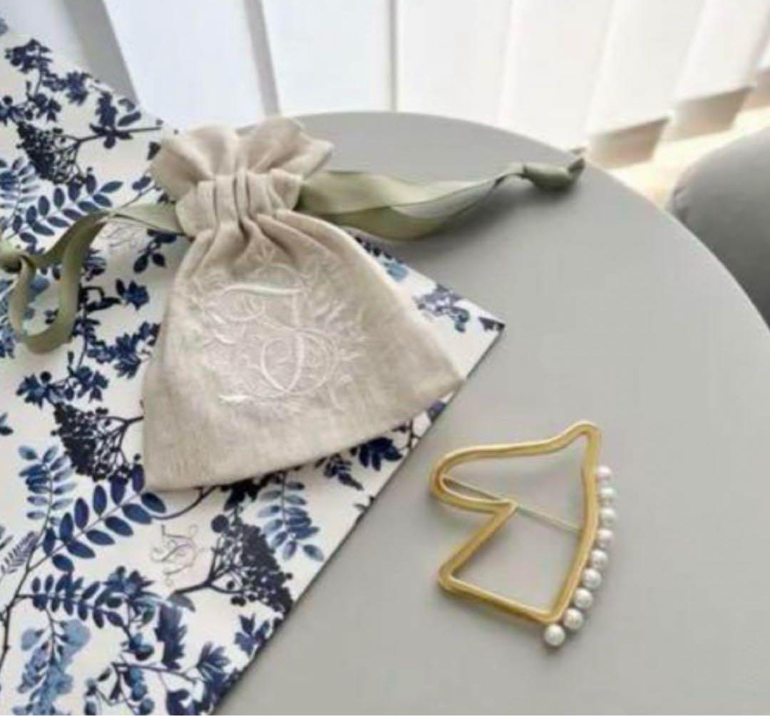 完売 セブンテン seventen ホースブローチ お馬さん ブローチ パール