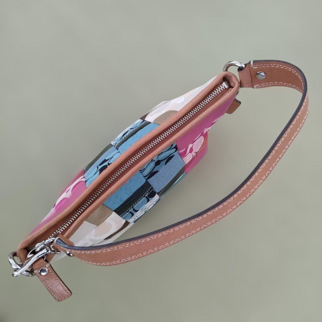 コーチ　パッチワーク　シグネチャー