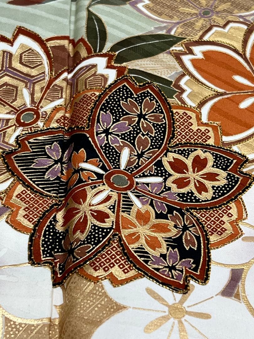 振り袖　フルセット　別誂長襦袢付　小柄な方に　成人式　金彩加工　刺繍入り　692