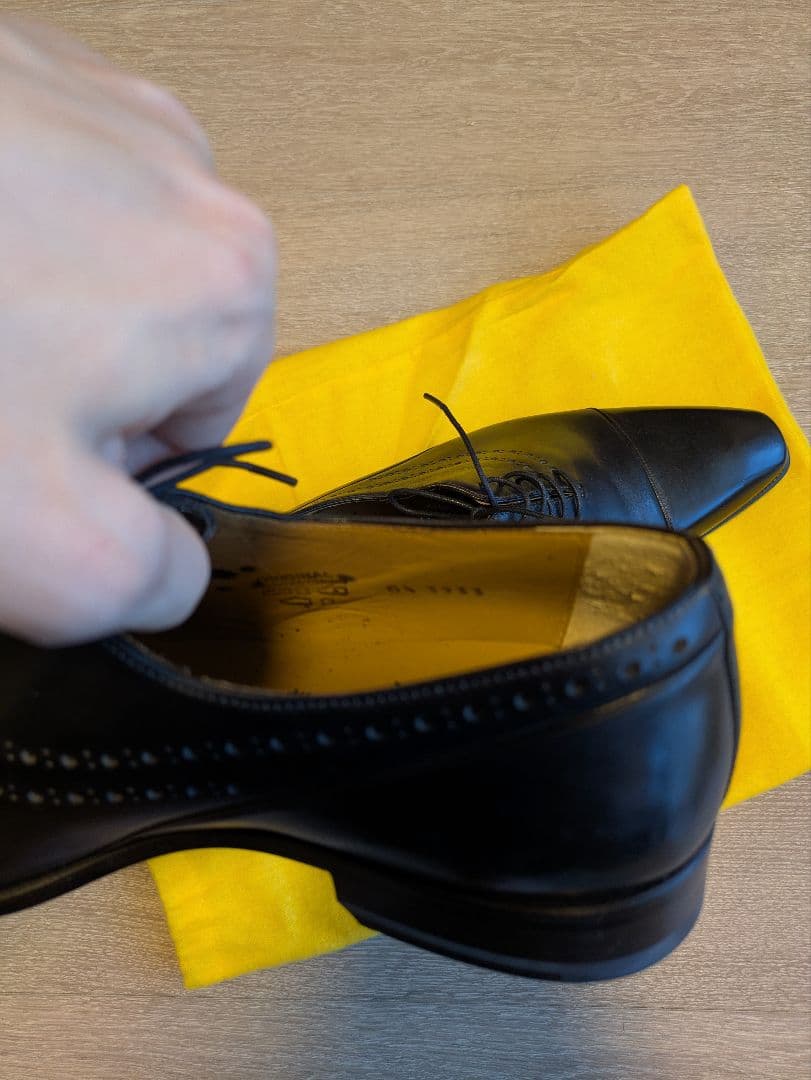 Francesco Benigno ブラックドレスシューズ