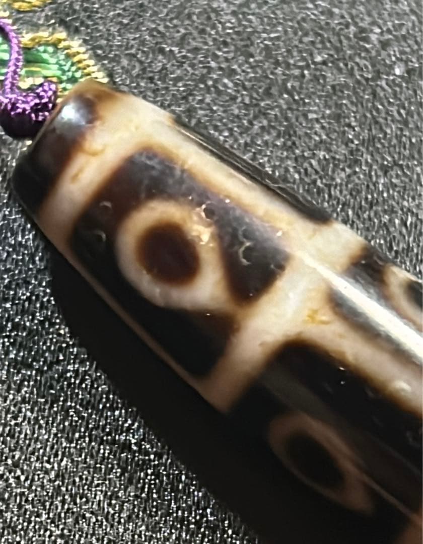 仏心九眼天珠　ハンドメイド品／送料込　匿名発送／チベット　天珠　お守り