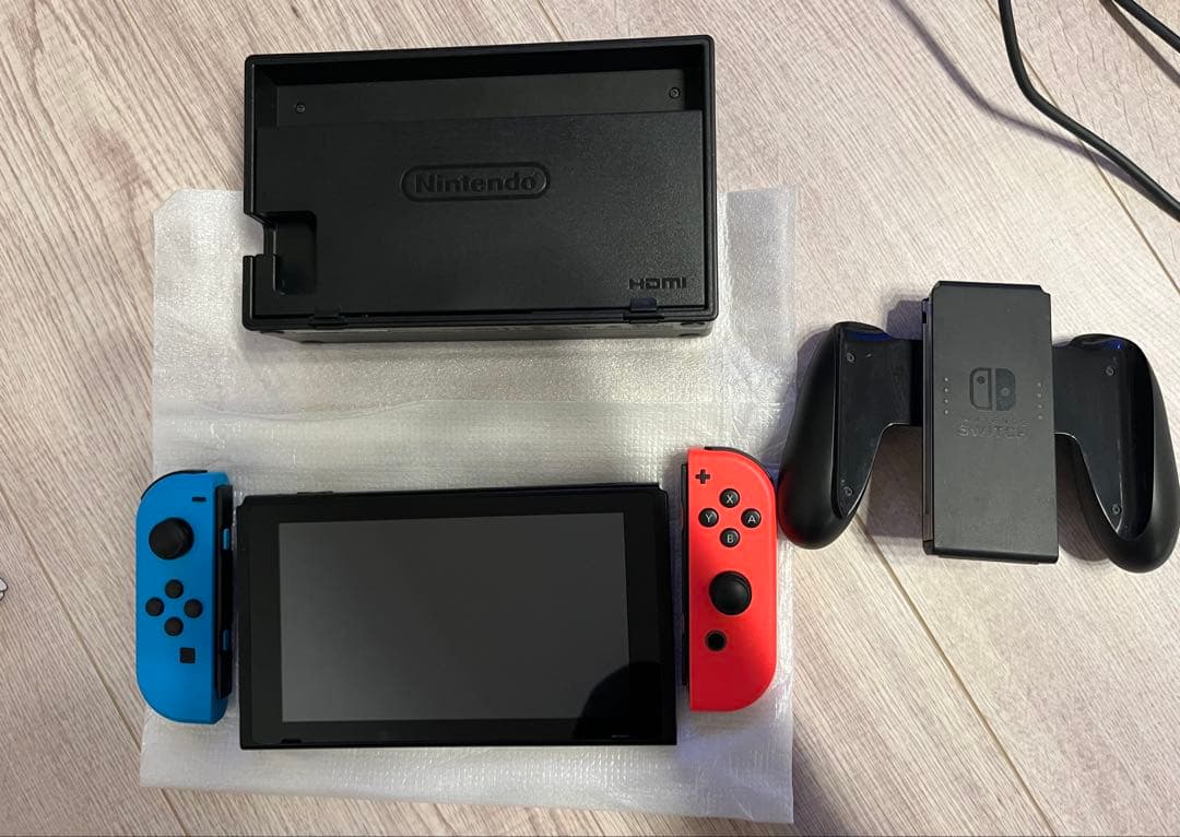 値下✴︎Nintendo Switch 本体 ネオンブルー/ネオンレッド