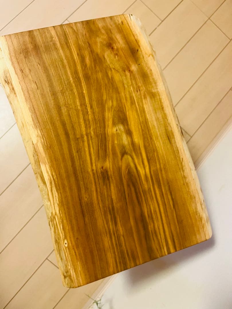 サイドテーブル　ソファテーブル　桜の木　一枚板　コーヒーテーブル