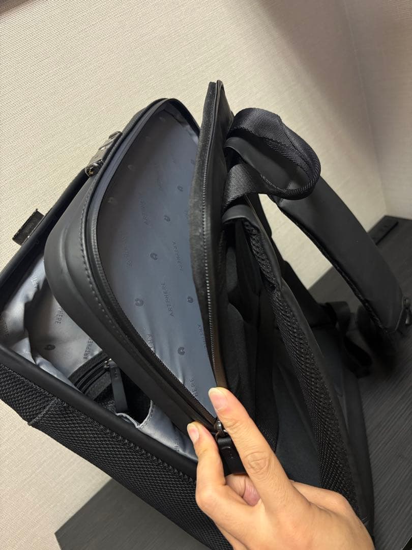 ARTPHERE Tondo バッグパック L ブラック