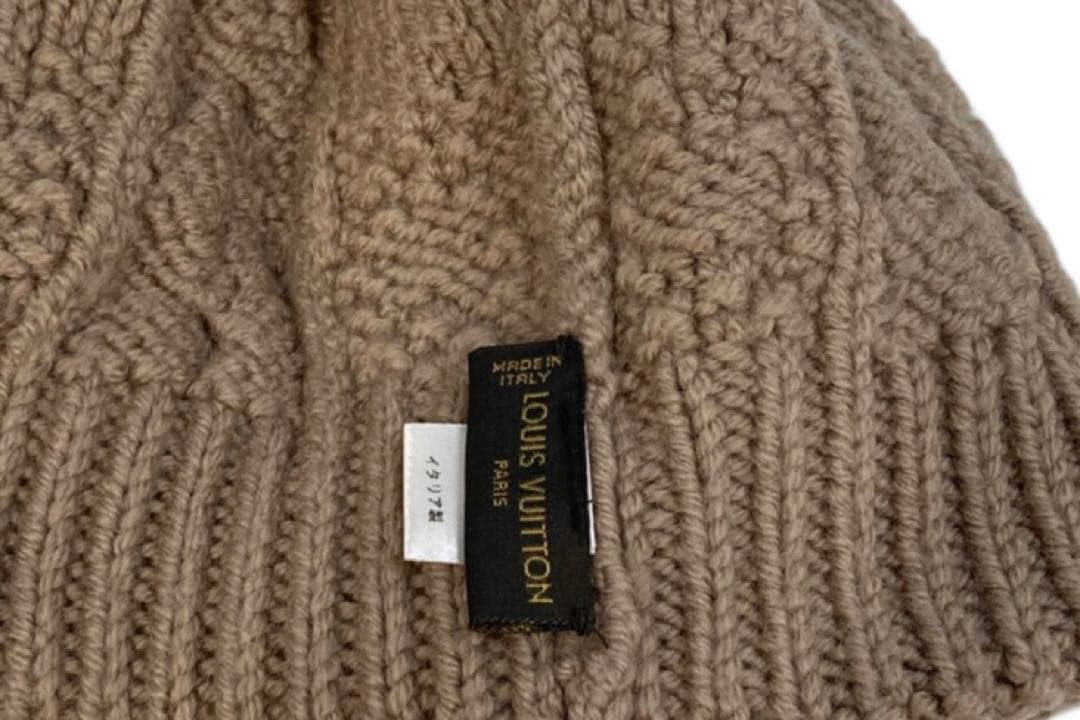 ルイ・ヴィトン LOUIS VUITTON ニット帽 ビーニー ベージュ缶バッチ