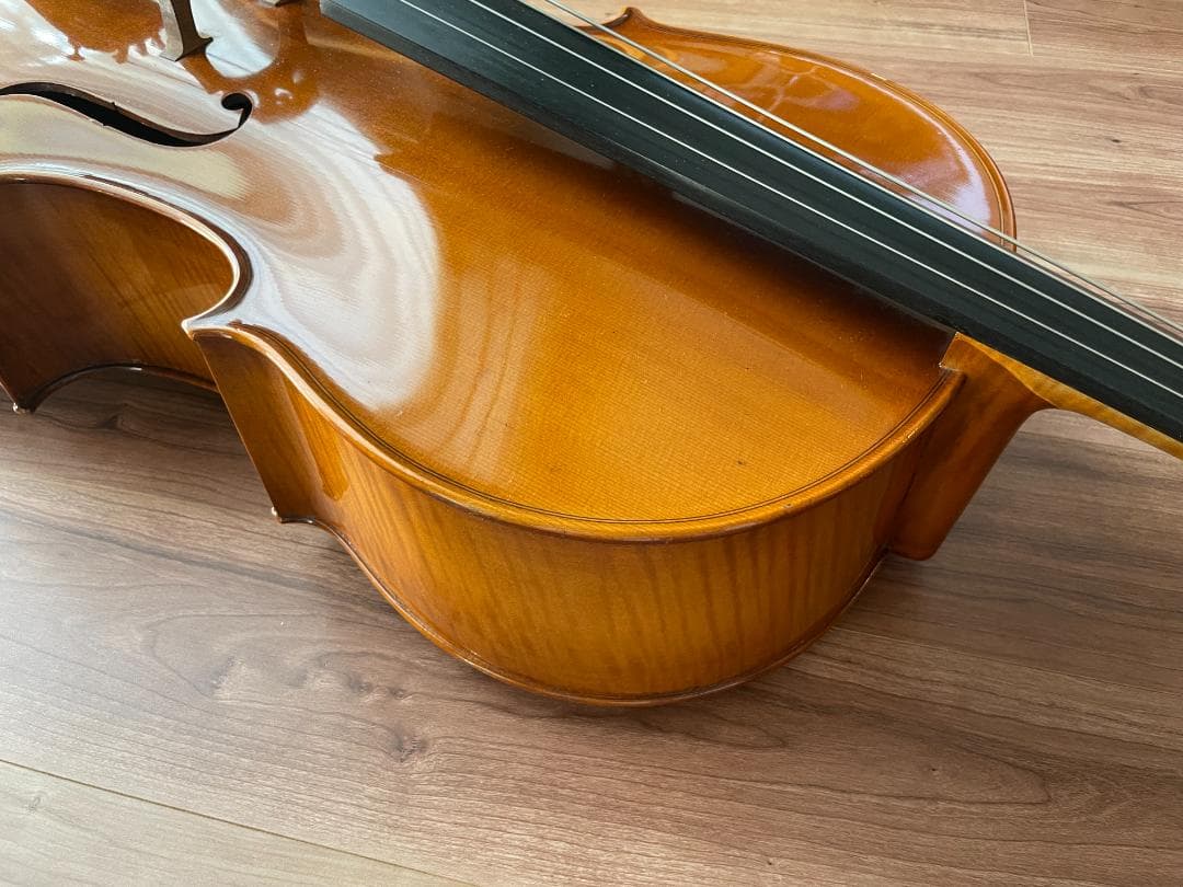 チェロ（Karl Höfner）と弓（Johs.O.Paulus）のセット