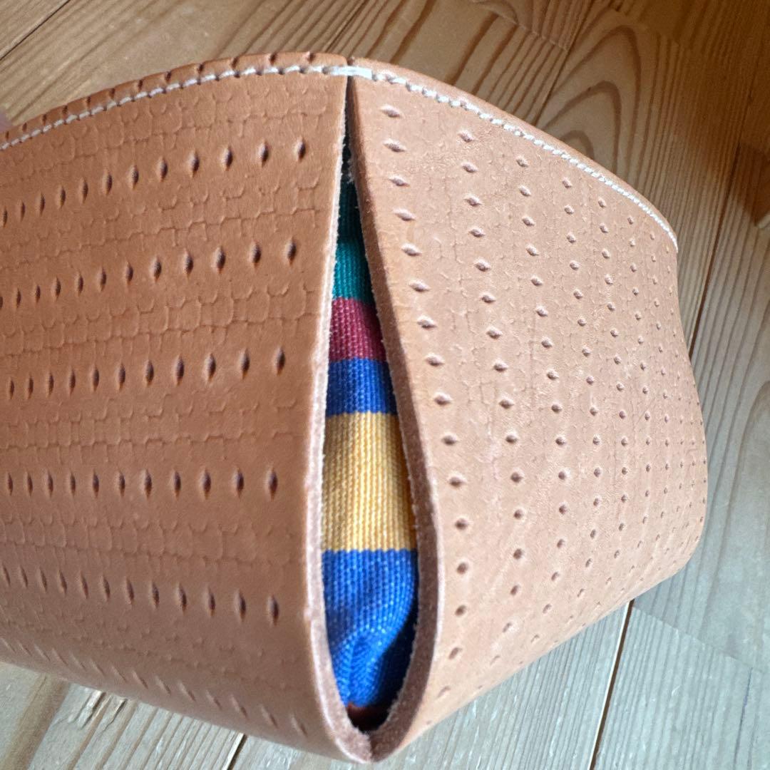 【新品】IL BISONTE レザーカゴマルチボックス マルチストライプ×ヌメ☆