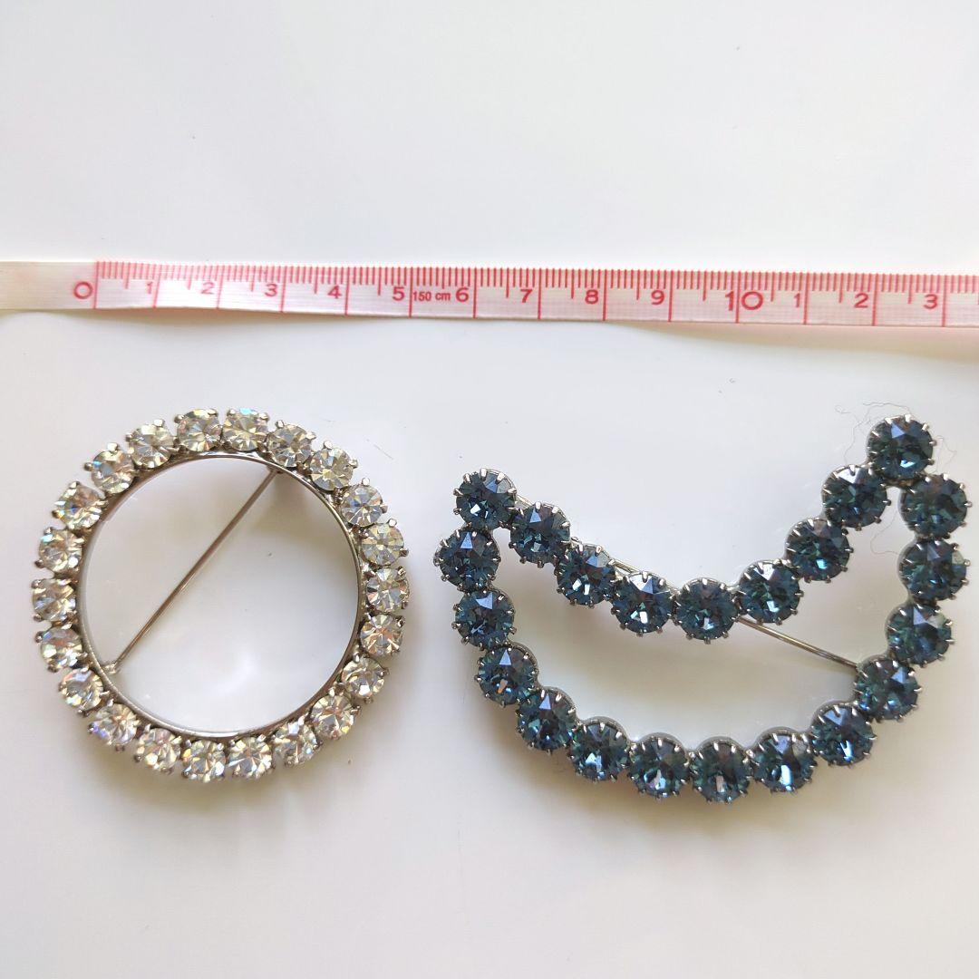 アッシュペーフランス レンヌ・ロザリー クリスタルブローチ2点セット