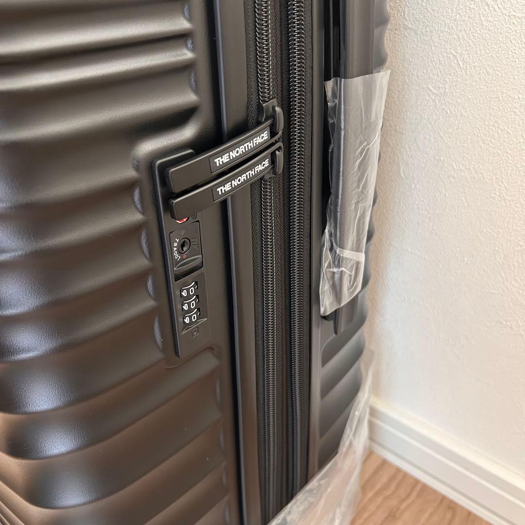 新品未使用　ノースフェイス　キャリーケース　キャリーバッグ　NN2AQ53A 黒