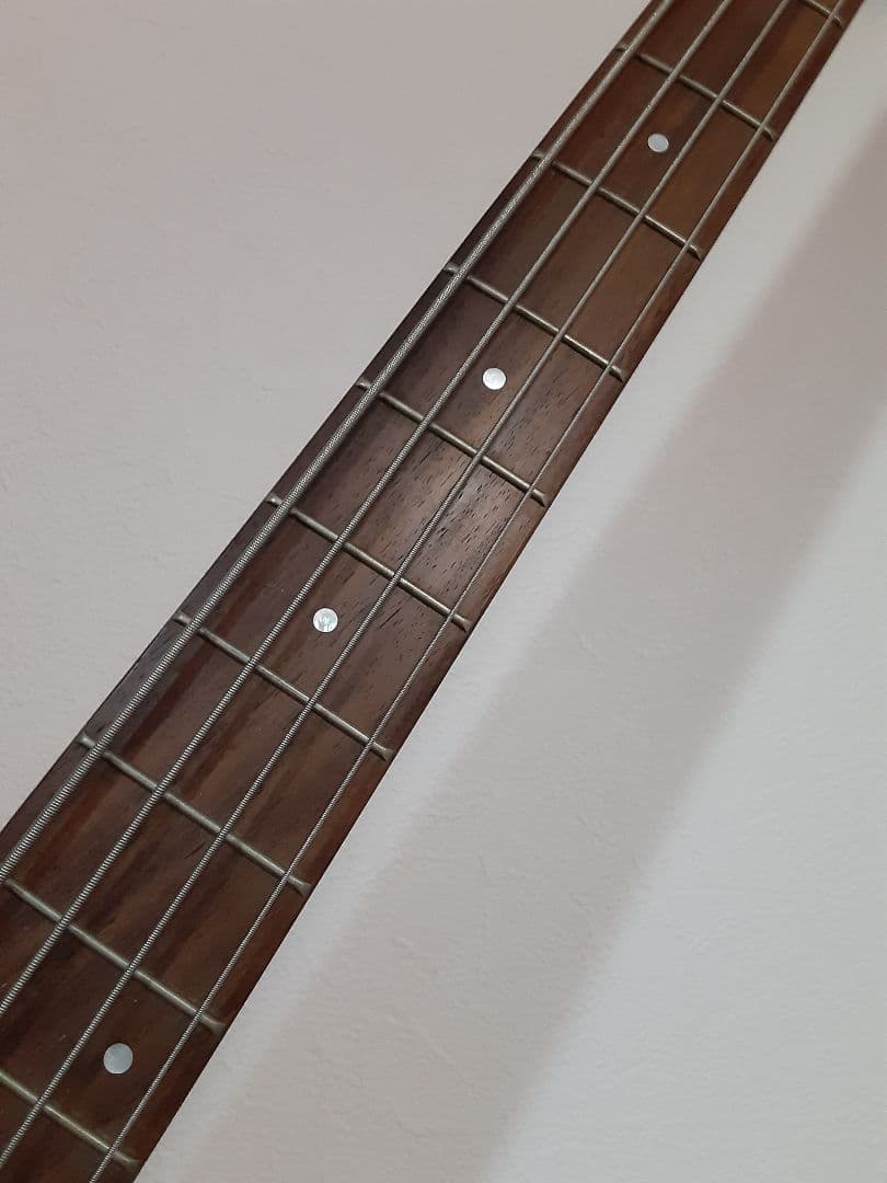 メルカリ便　Yamaha ヤマハ　trbx304 エレキベース　ケース付き