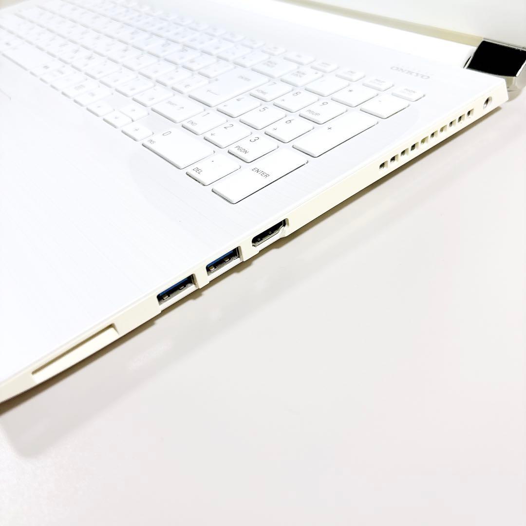 ブルーレイ搭載✨快適SSD メモリ8GB カメラ ホワイト ノートパソコン 東芝