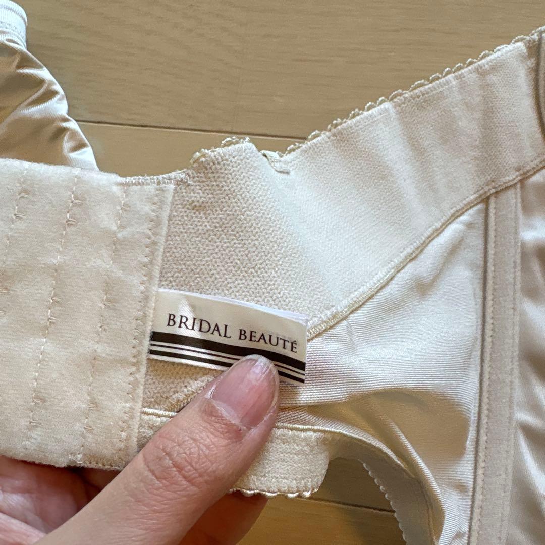 BRIDAL BEAUTE ブライダルインナー シャンパンベージュ
