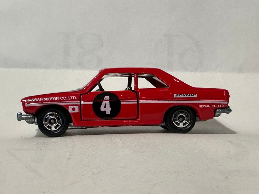 トミカ　１　日産ブルーバードSSSクーペ　モンテカルロラリー　日本製
