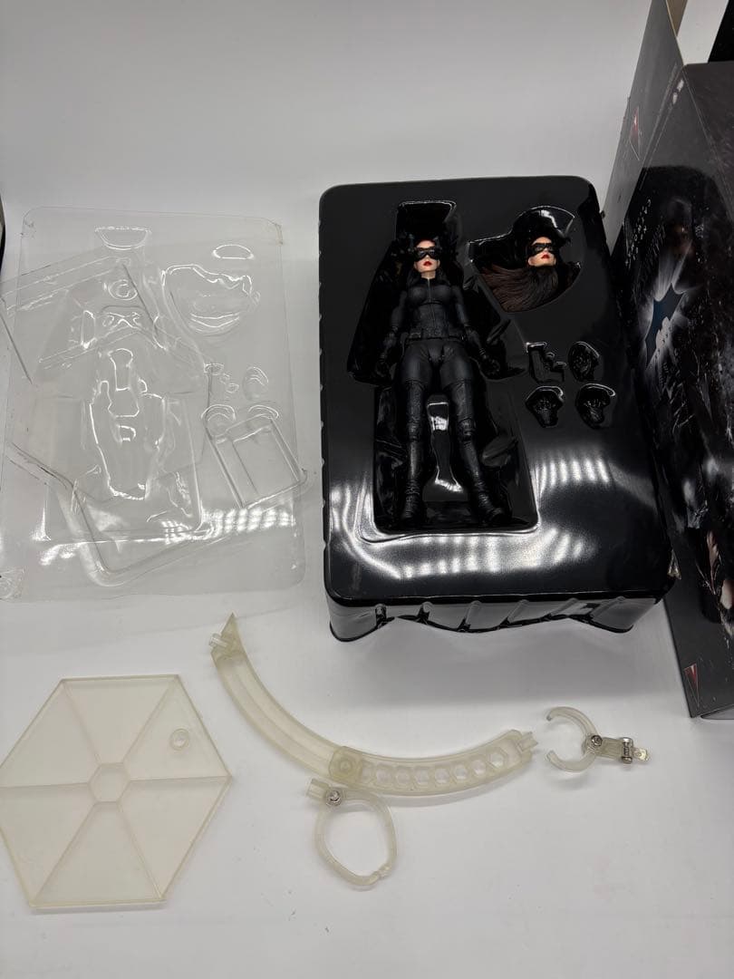 【中古】プレイアーツ改 ダークナイト トリロジー キャットウーマン