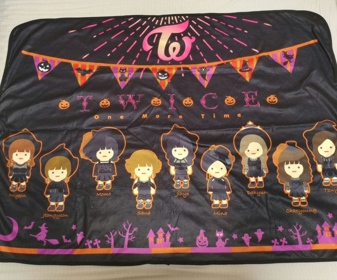 【TWICE】【ブランケット】【パッチ付き】【美品】【希少】