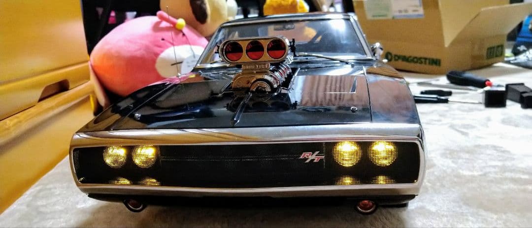 Dodge Charger R/T 1/8 スケール