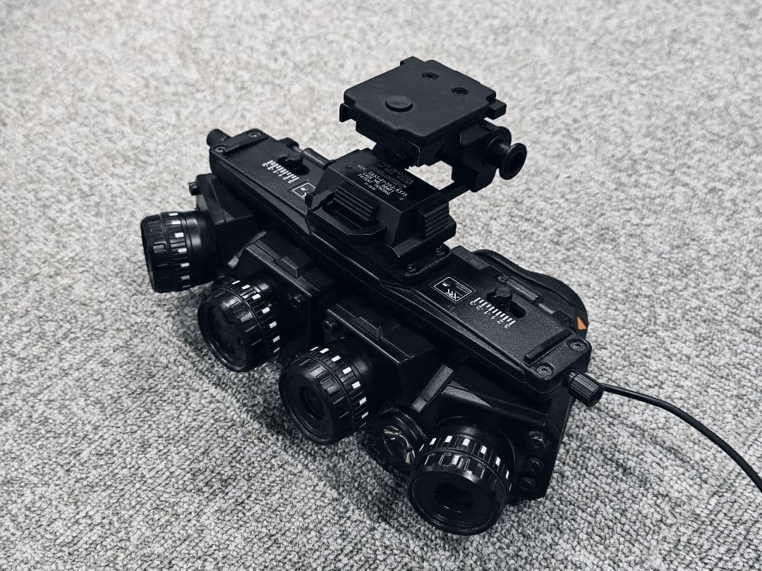 #セット# COD 四眼ナイトビジョン + L4G24マウント + ヘルメット