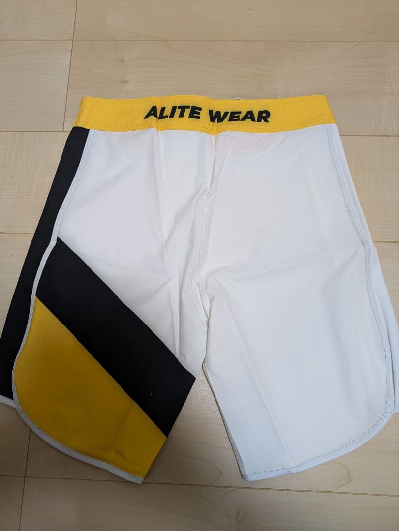 【べーやん】ALITE WEAR サーフパンツ/フィジーク/ 26サイズ