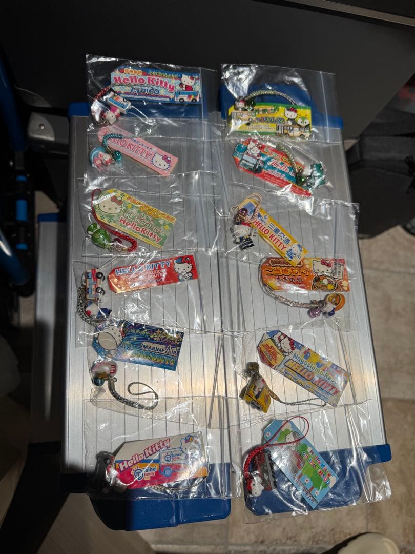 ハローキティ キーホルダー /根付　レア貴重品 ご当地/入手困難　廃盤　143個