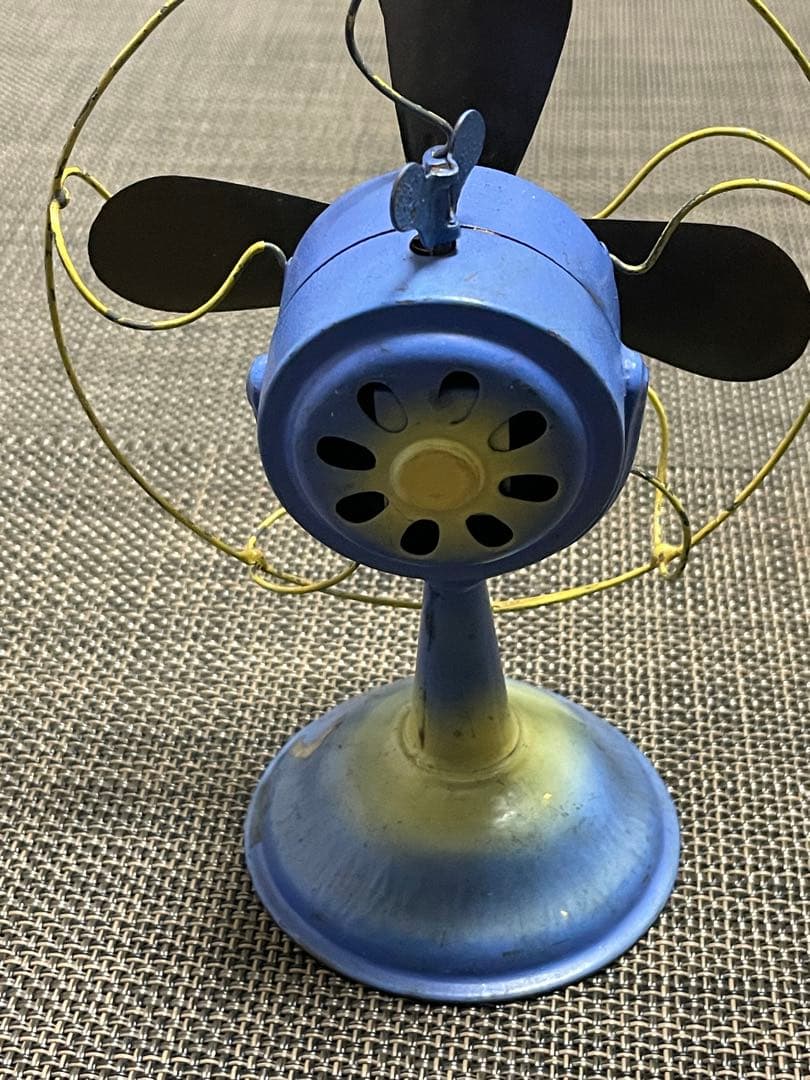 ブリキのおもちゃ　トレードマーク 社 (日本製) 扇風機