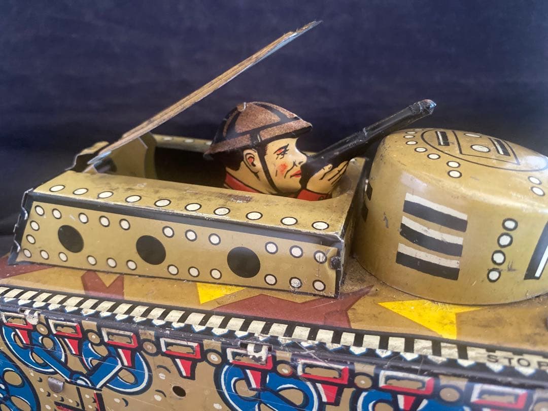 ⭐️ 希少品！ Marx toys 製 ゼンマイ式ブリキ戦車です。