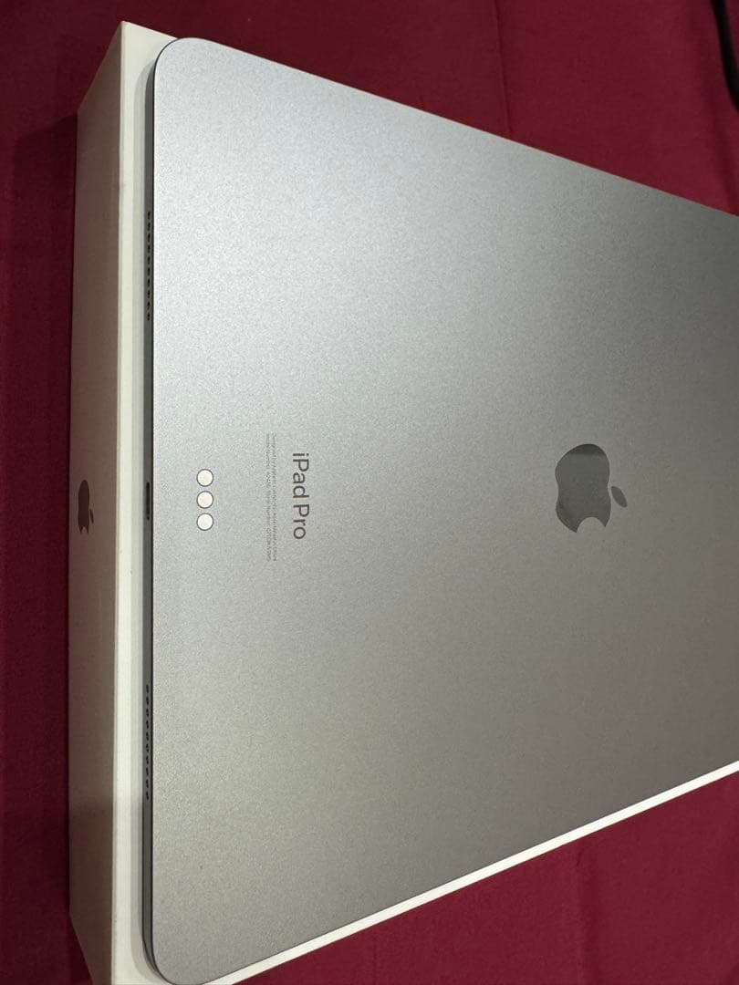 iPadPro12.9インチ(第6世代)1TB Wi-Fi クリアケース付き