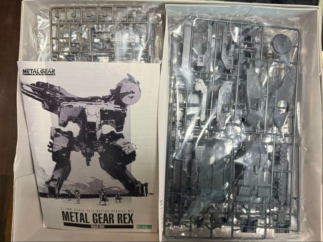 コトブキヤ メタルギアソリッド　メタルギア REX Black Ver.未組立