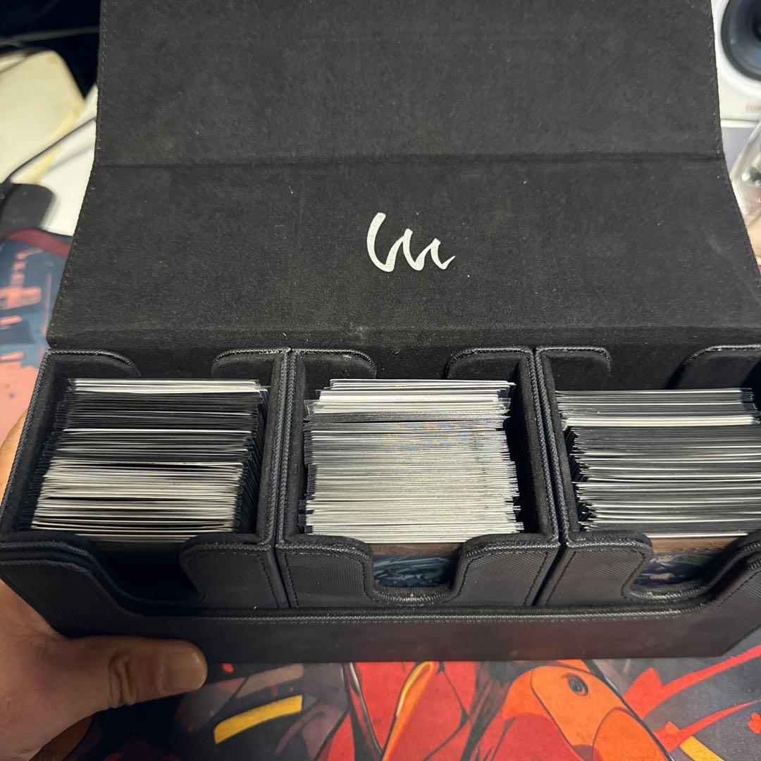 青眼、レッドアイズ、ブラマジデッキ強化に　デッキケース付き。遊戯王