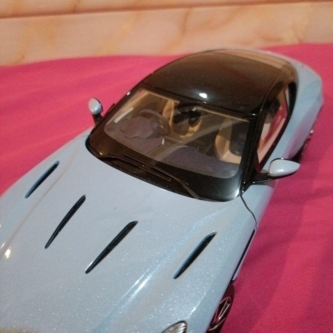 AUTOart 1/18　アストンマーチン DB11 メタリック・ライトブルー