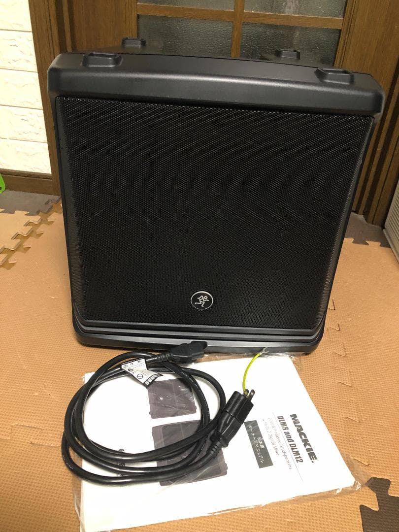 MACKIE DLM12 マッキー 2000W パワードスピーカー
