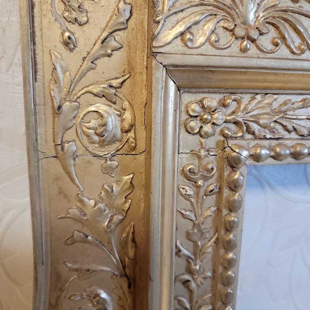 西洋アンティーク　ヴィンテージ　額縁　フレームのみ　金色の装飾額