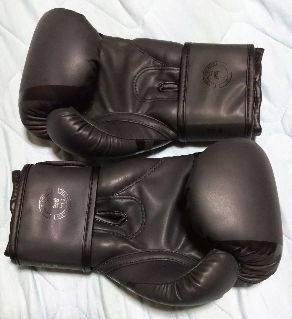 VENUM　ボクシンググローブ　8オンス＆16オンス/2セット