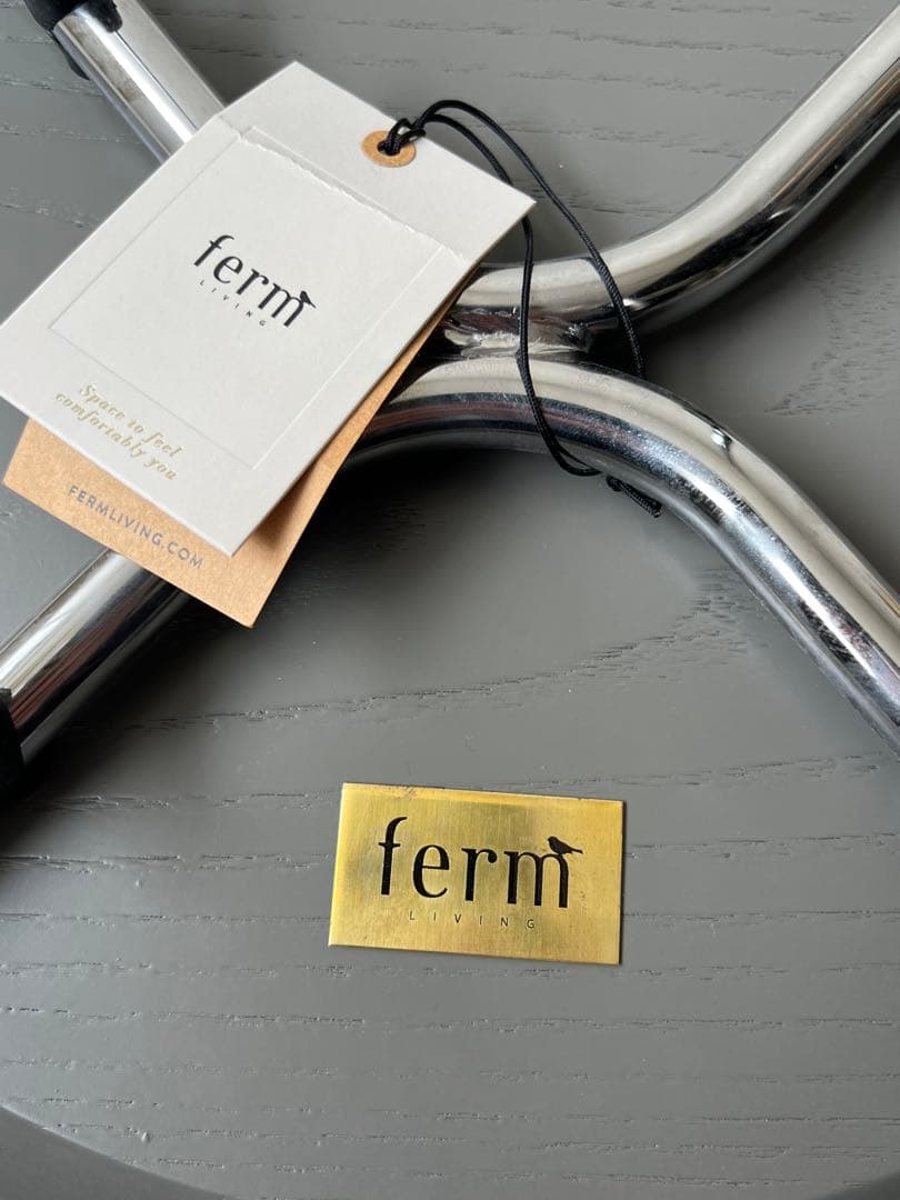 Ferm Living Herman Stool ワームグレー/クローム